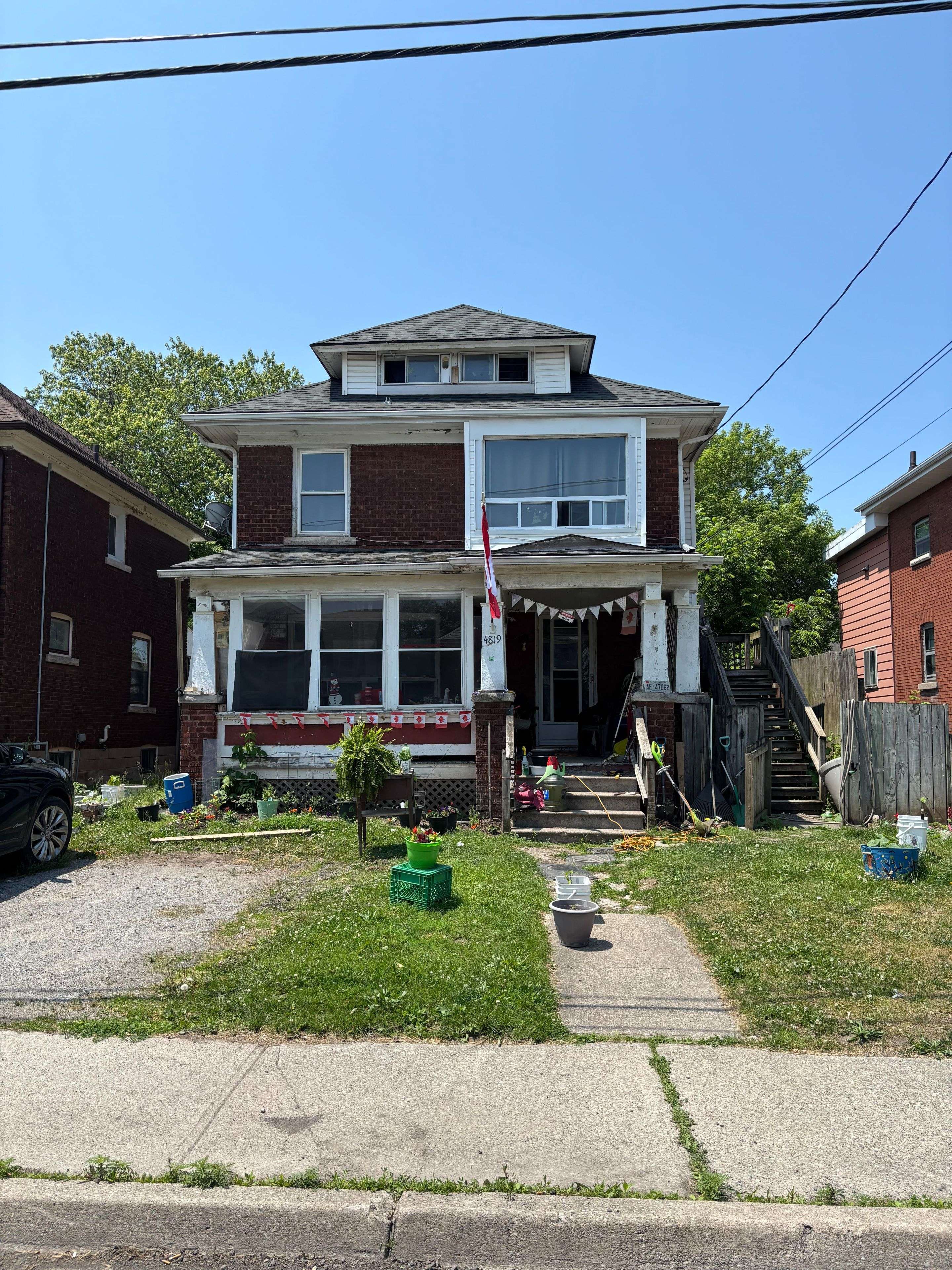 Niagara Falls, ON L2E 4P2,4819 Fourth AVE