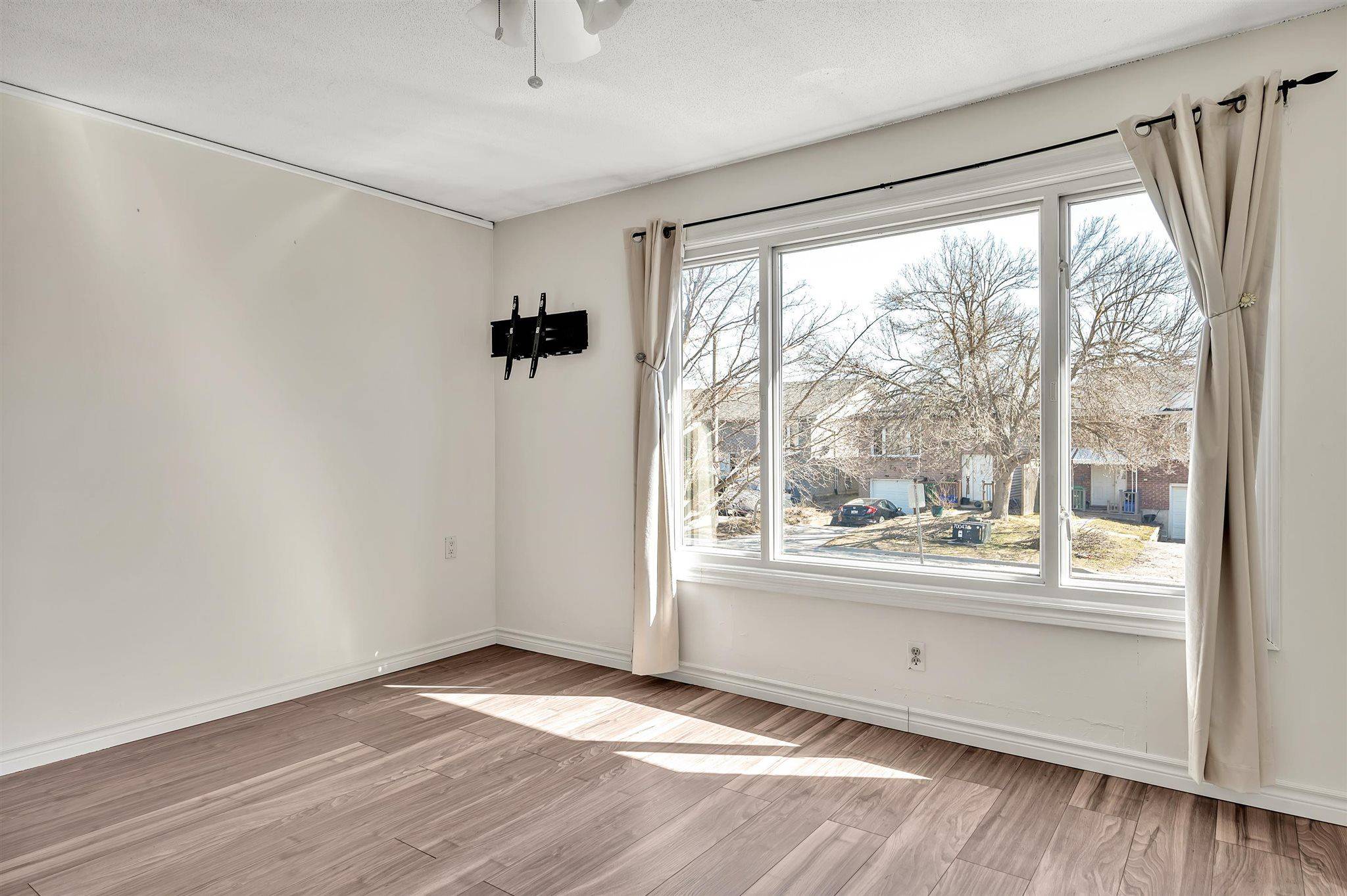 Peterborough South, ON K9J 8K1,719 Mountain Ash RD