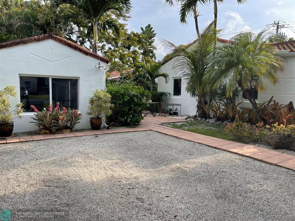 Coral Gables, FL 33134,1005 SW Cortez St  #B