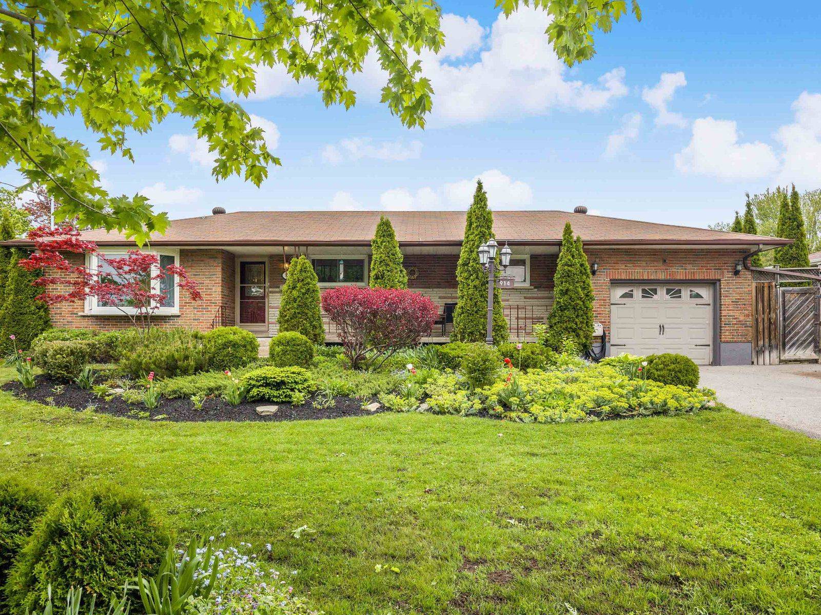 Oshawa, ON L1H 1W2,914 Willowdale AVE