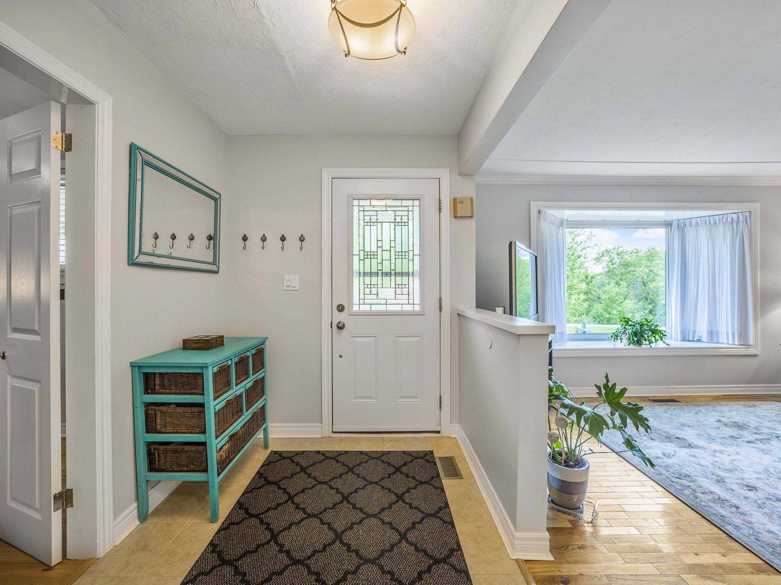 Oshawa, ON L1H 1W2,914 Willowdale AVE