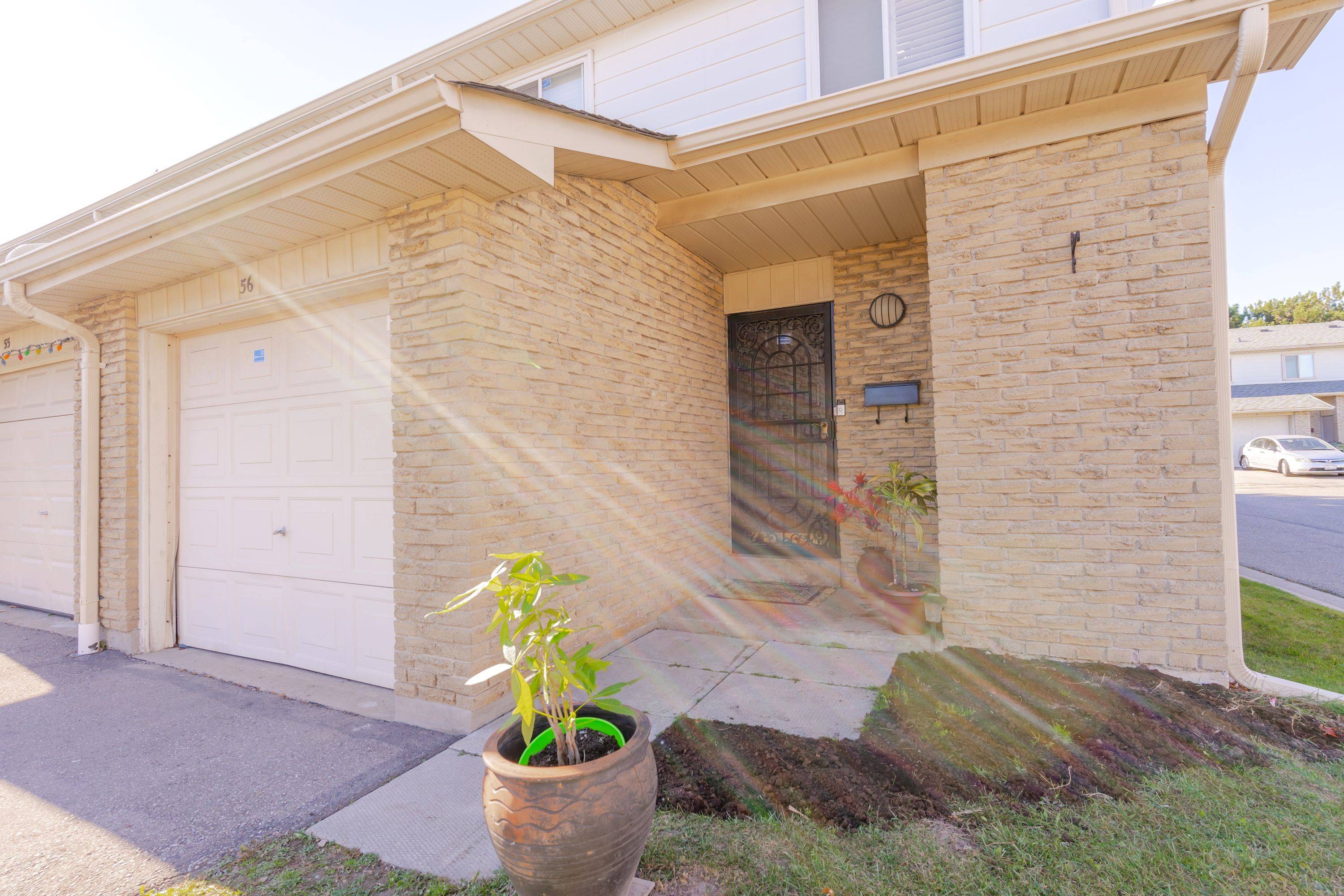 Toronto E11, ON M1B 1K2,50 Blackwell AVE #56