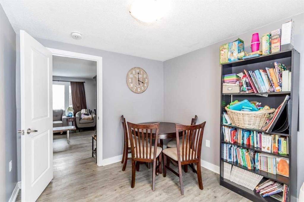 Midland, ON L4R 5A2,266 Galloway BLVD