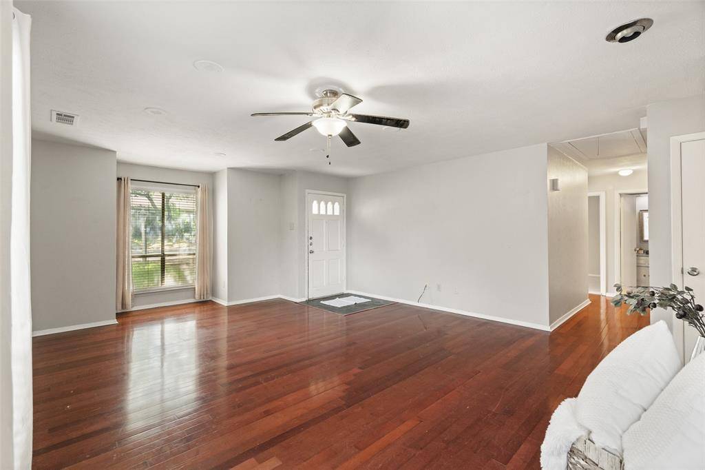 Dallas, TX 75230,10407 Pagewood Drive