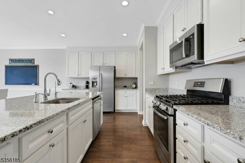 Morris Twp., NJ 07960,2 Lee Dr