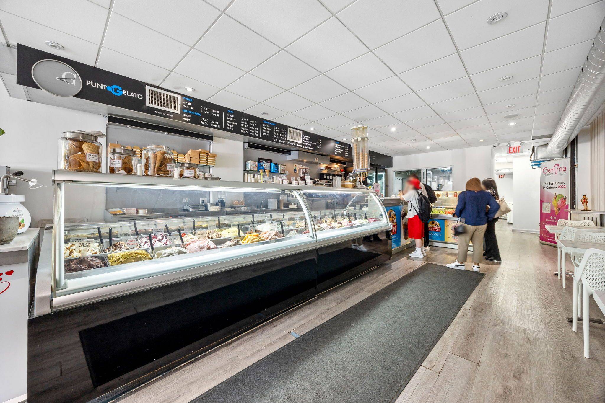 Toronto C03, ON M4S 2A3,2076 Yonge ST