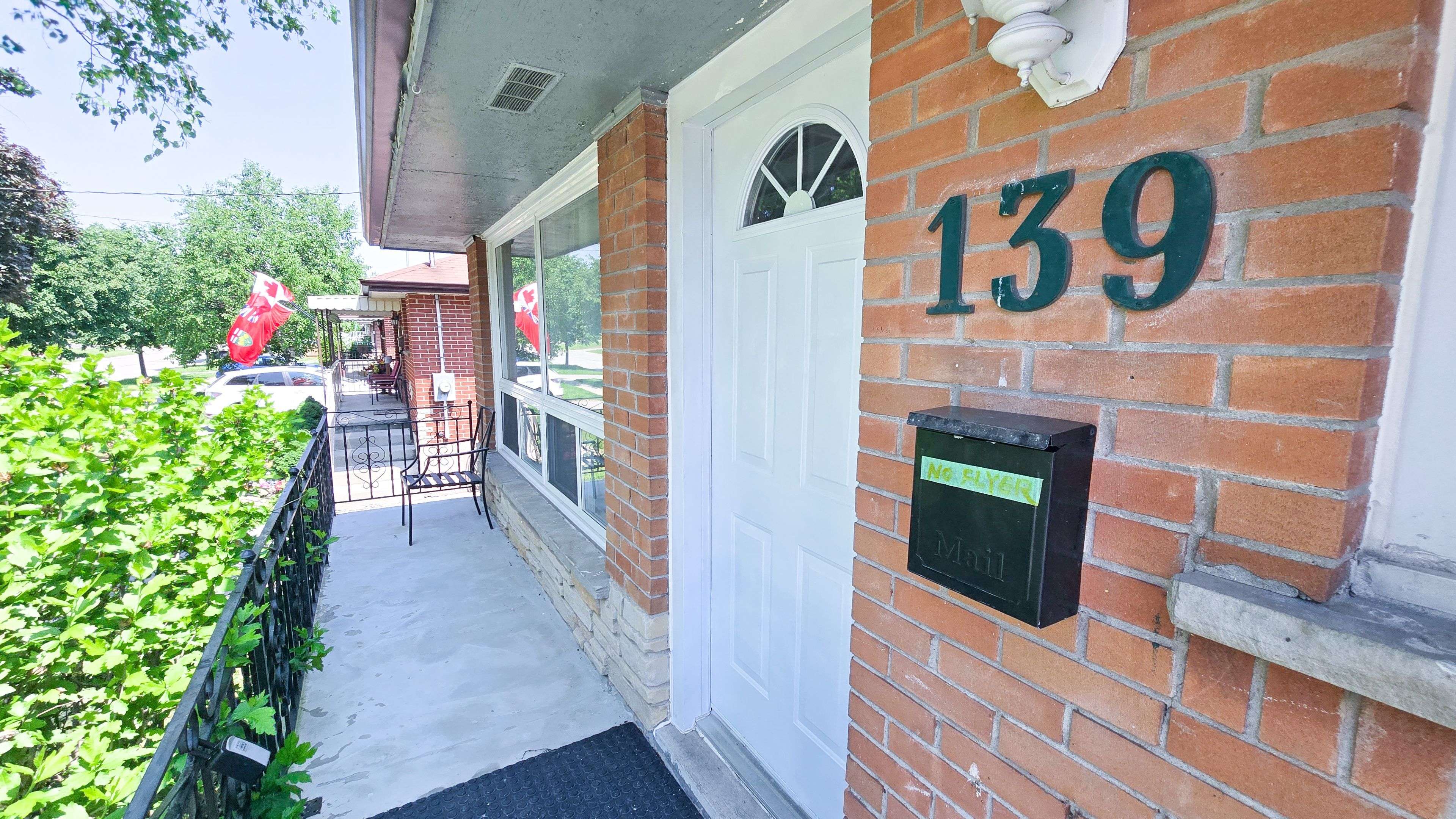 Oshawa, ON L1J 5R8,139 Cabot ST