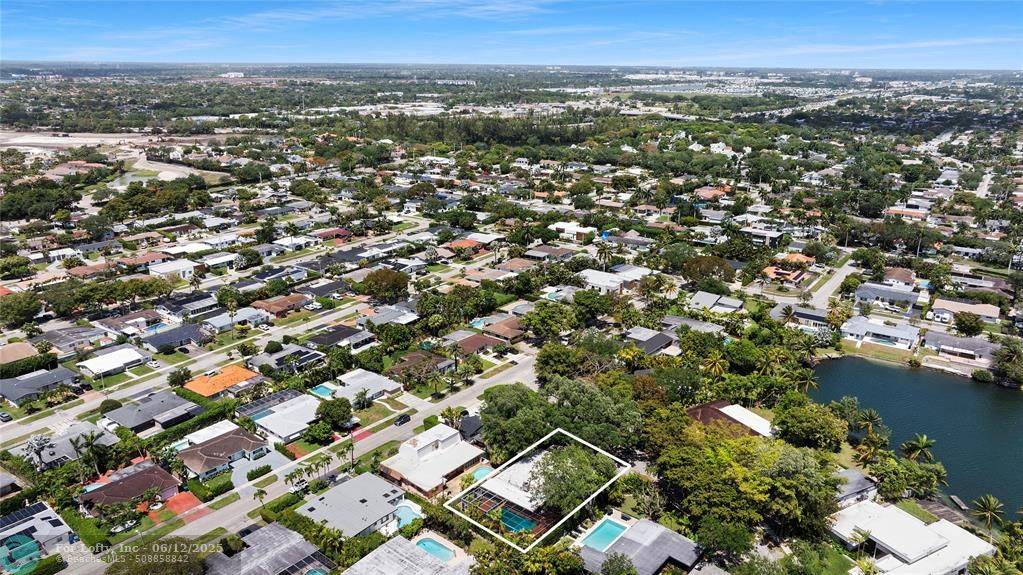 North Miami Beach, FL 33179,1950 NE 195th Dr