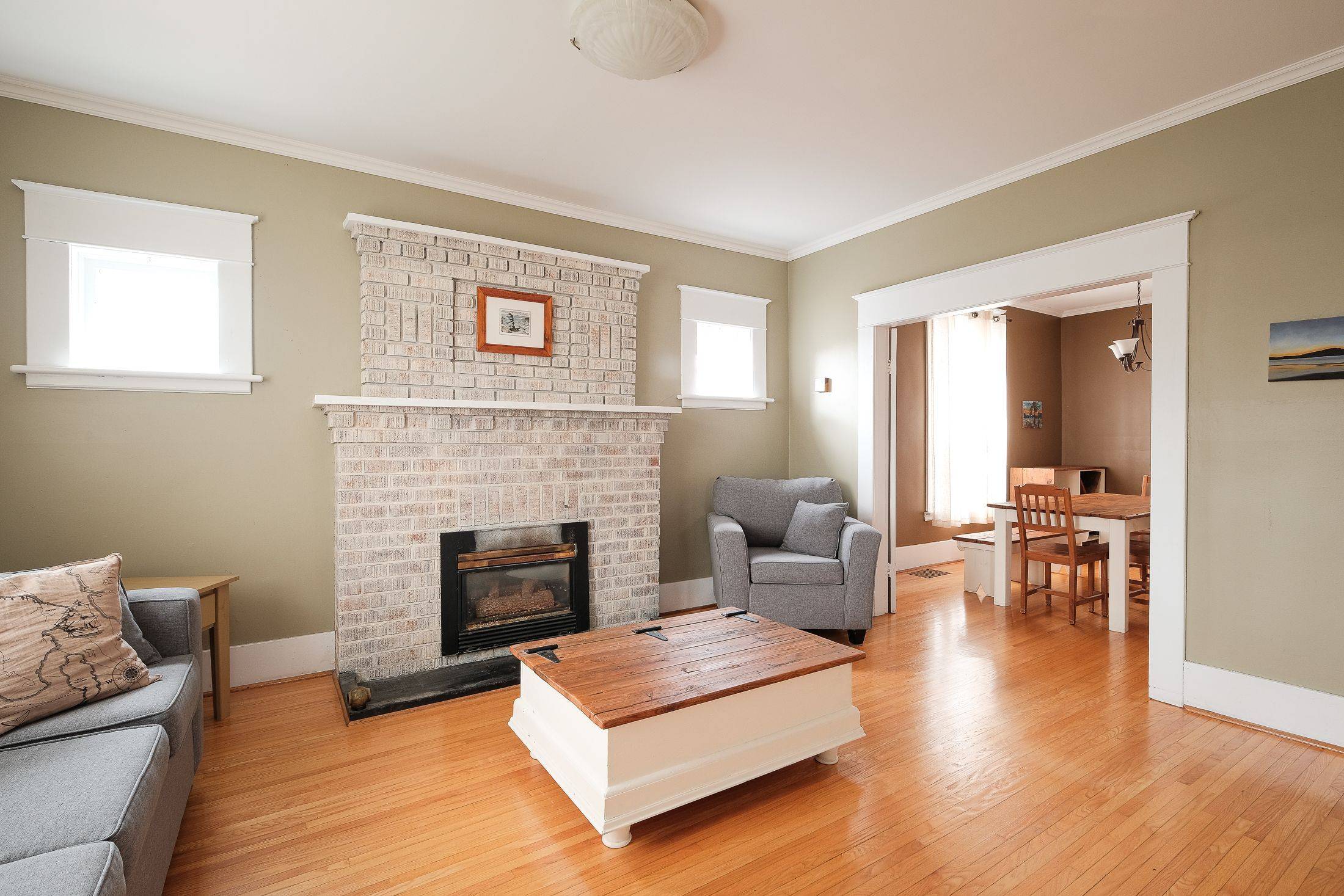 Peterborough South, ON K9J 3Z5,562 Cameron ST