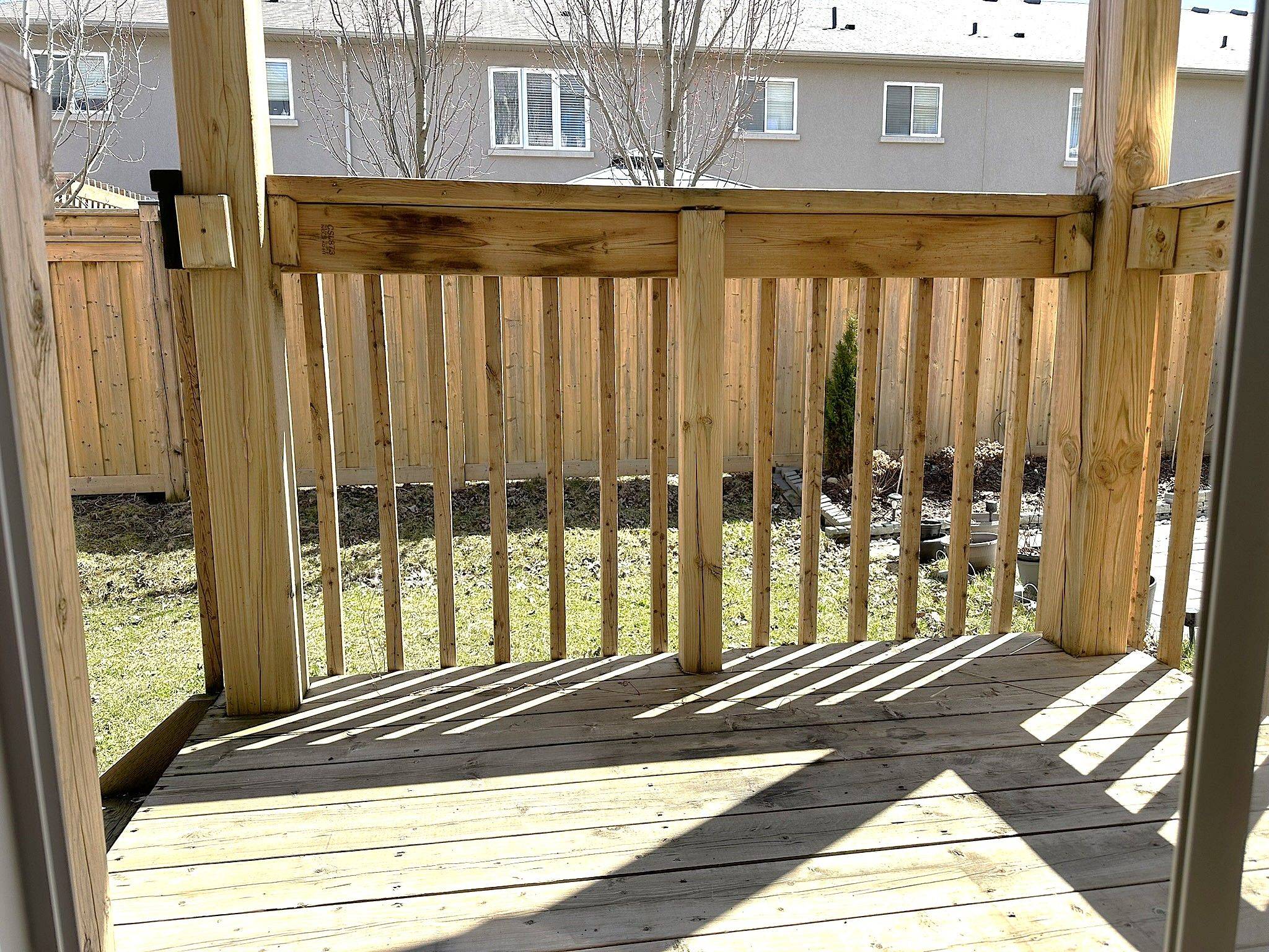 Hamilton, ON L8B 1W3,26 Borers Creek CIR