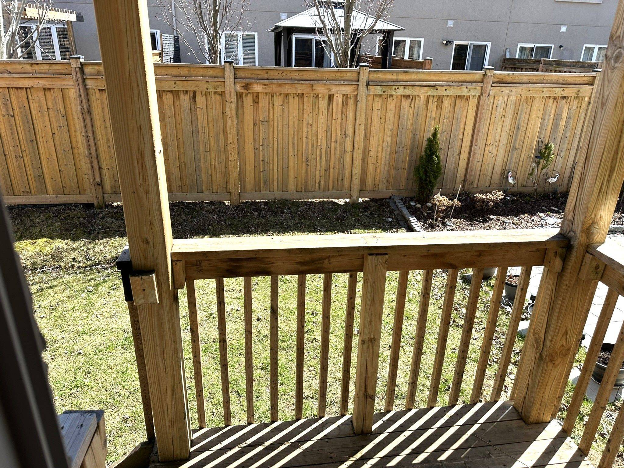 Hamilton, ON L8B 1W3,26 Borers Creek CIR