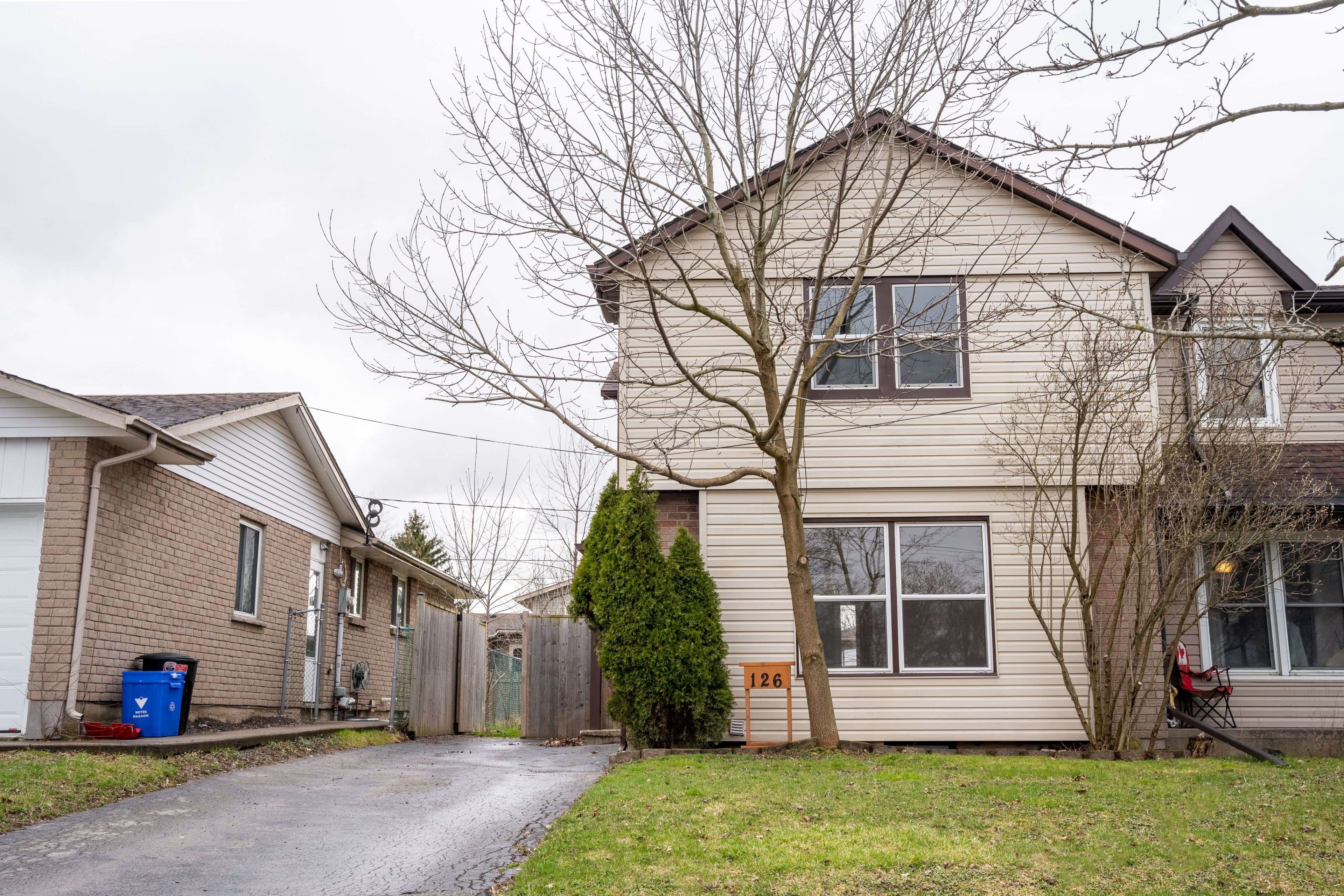 Welland, ON L3C 5Y5,126 NORTHGATE DR