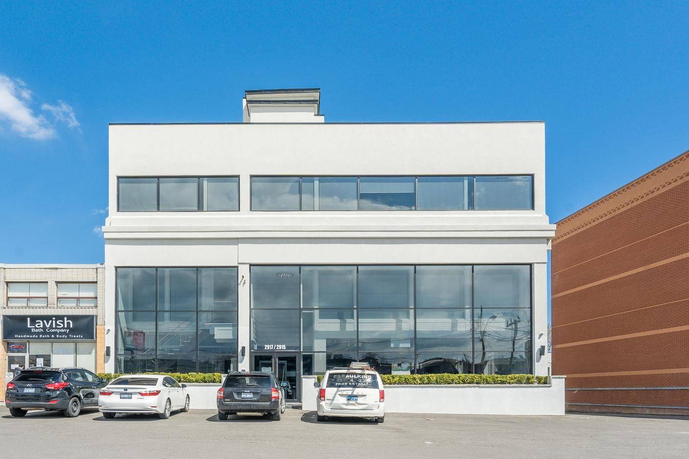 Toronto C04, ON M6B 3S7,2915-17 Dufferin ST