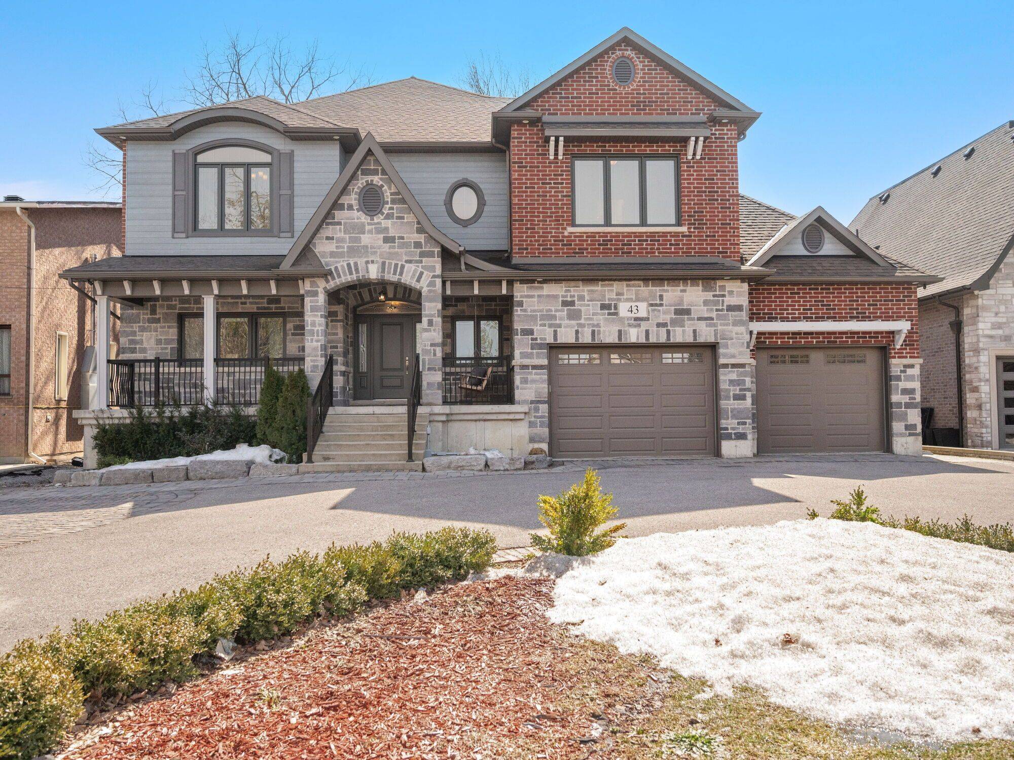 Richmond Hill, ON L4E 2V4,43 Elm Grove AVE