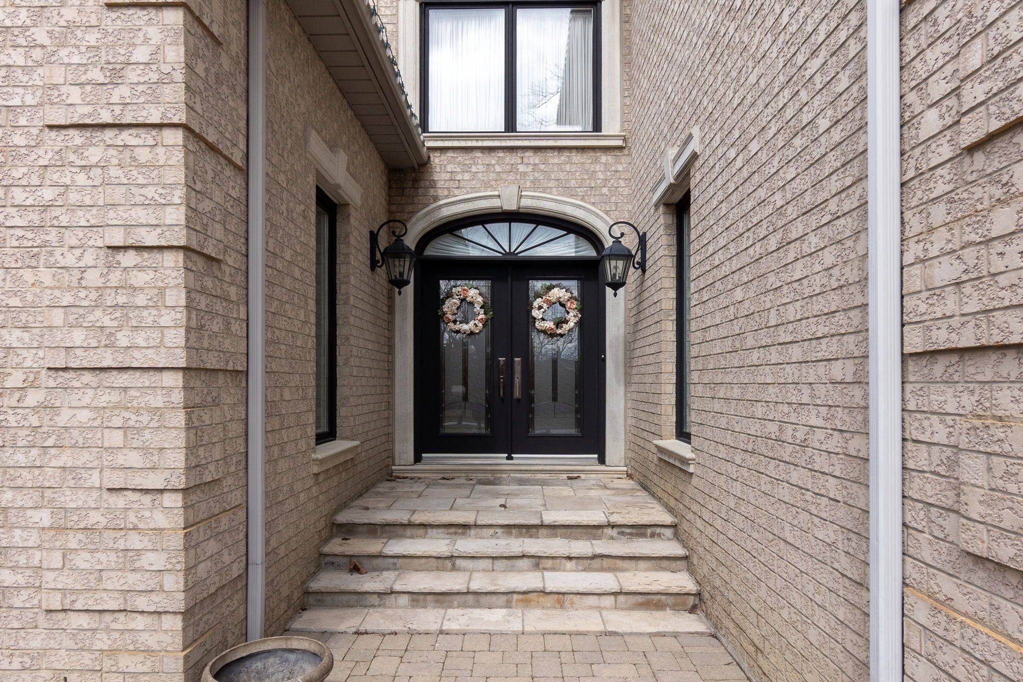 Brampton, ON L6Z 0B9,360 Conservation DR
