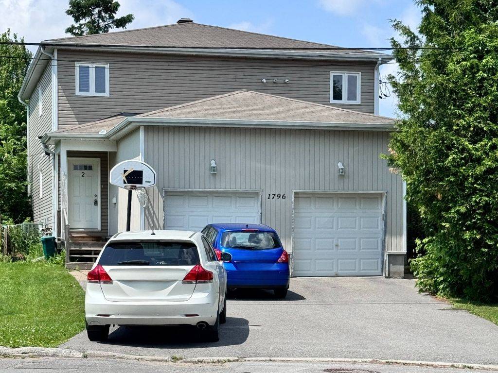 Orleans - Convent Glen And Area, ON K1C 1N4,1796 Dumas ST