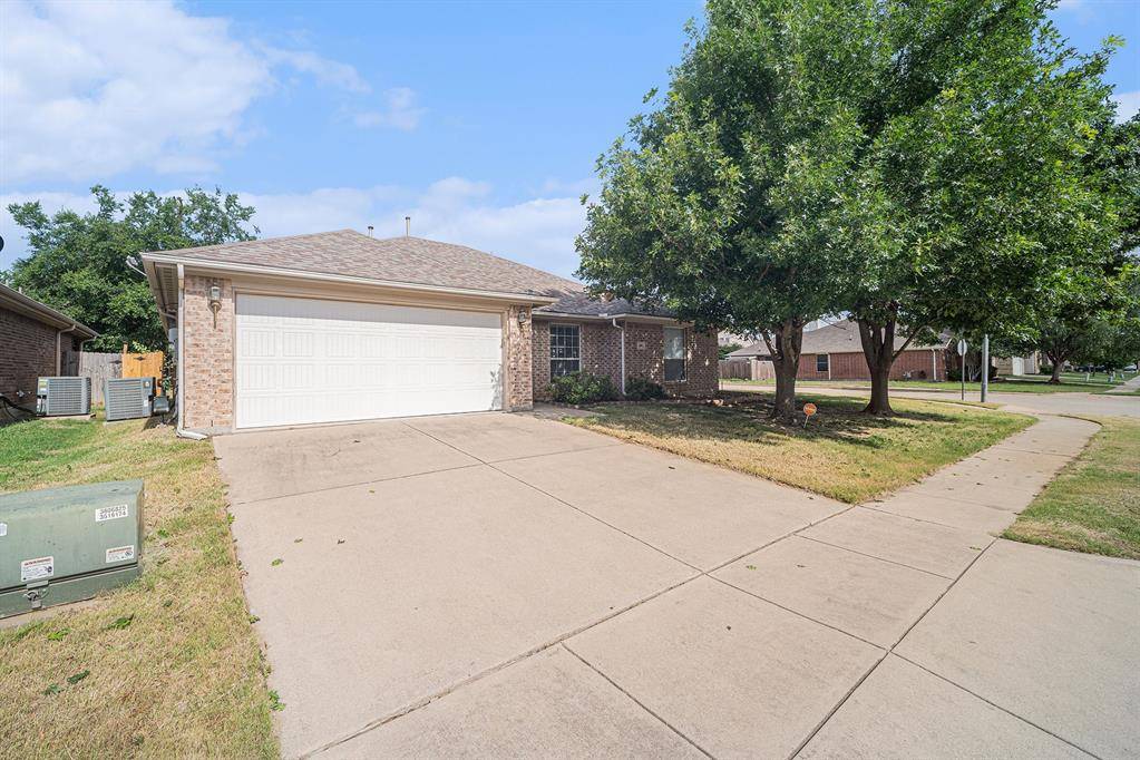 Crowley, TX 76036,600 Swift Current Drive