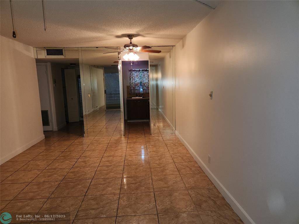 Sunrise, FL 33322,9601 Sunrise Lakes Blvd  #208