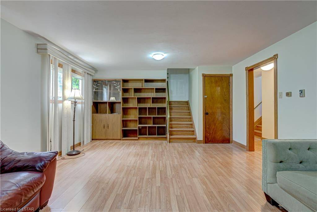 London North, ON N5X 3V5,28 REDFORD RD
