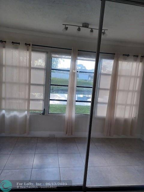 Sunrise, FL 33322,9201 Sunrise Lakes Blvd  #104
