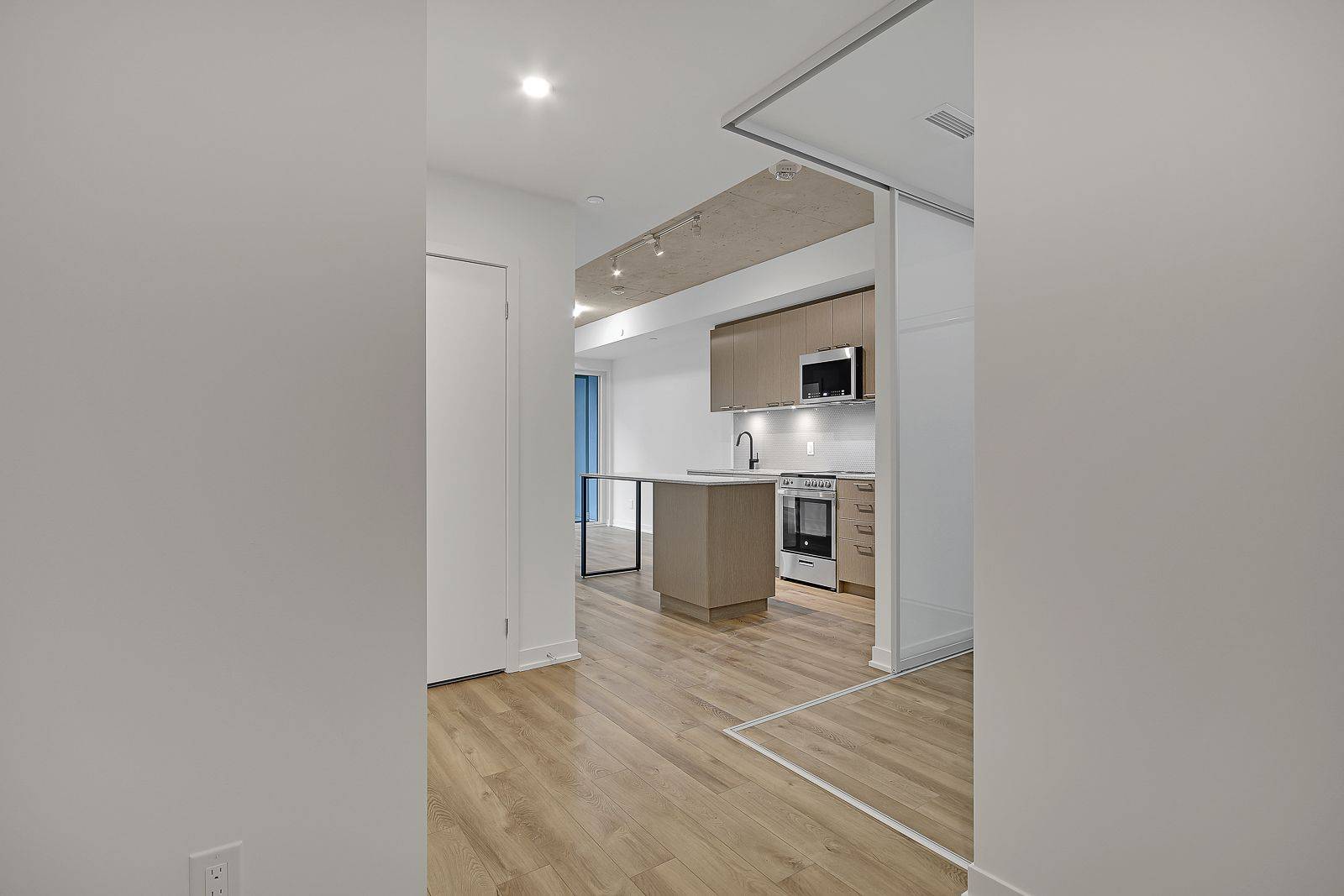 Toronto W03, ON M6N 0C1,1808 St Clair AVE W #410