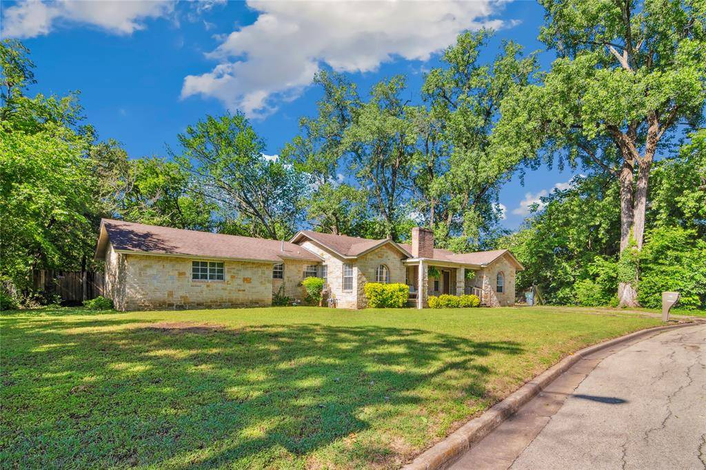 Beverly Hills, TX 76711,821 Columbia Street