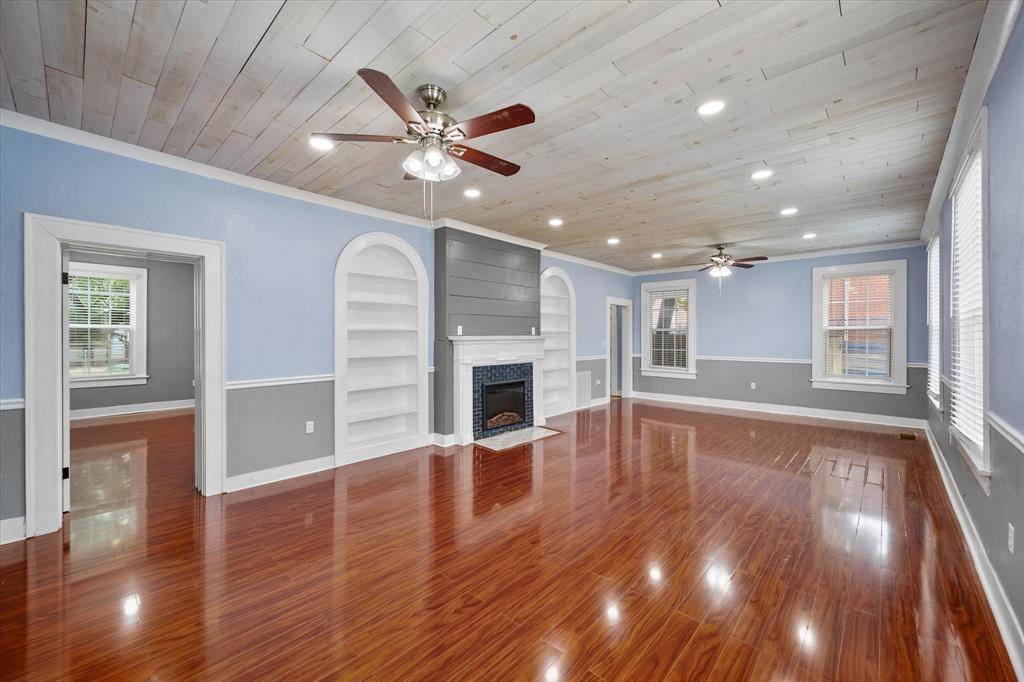 Corsicana, TX 75110,1301 W 2nd Avenue