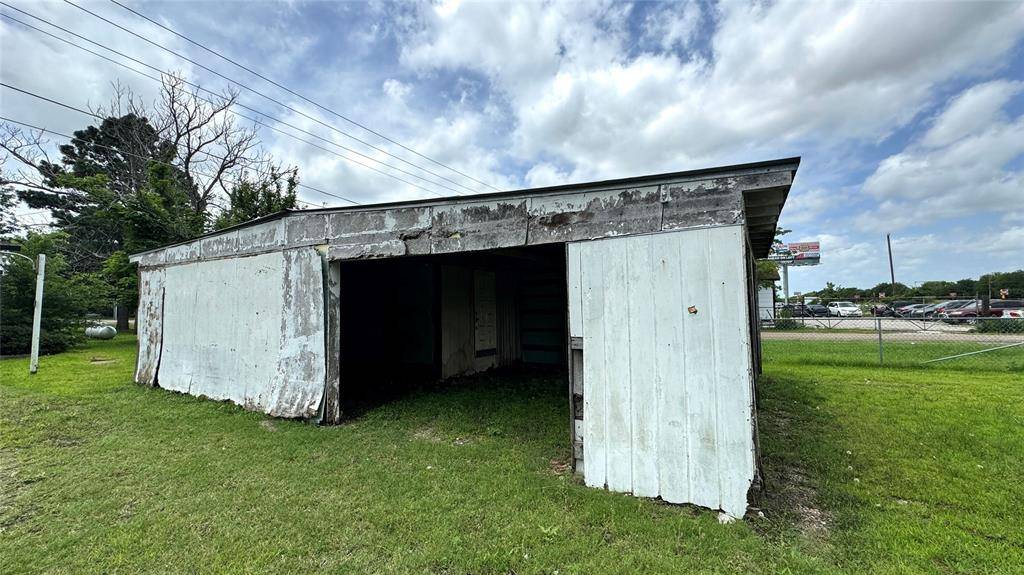 Terrell, TX 75161,8920 E US Highway 80