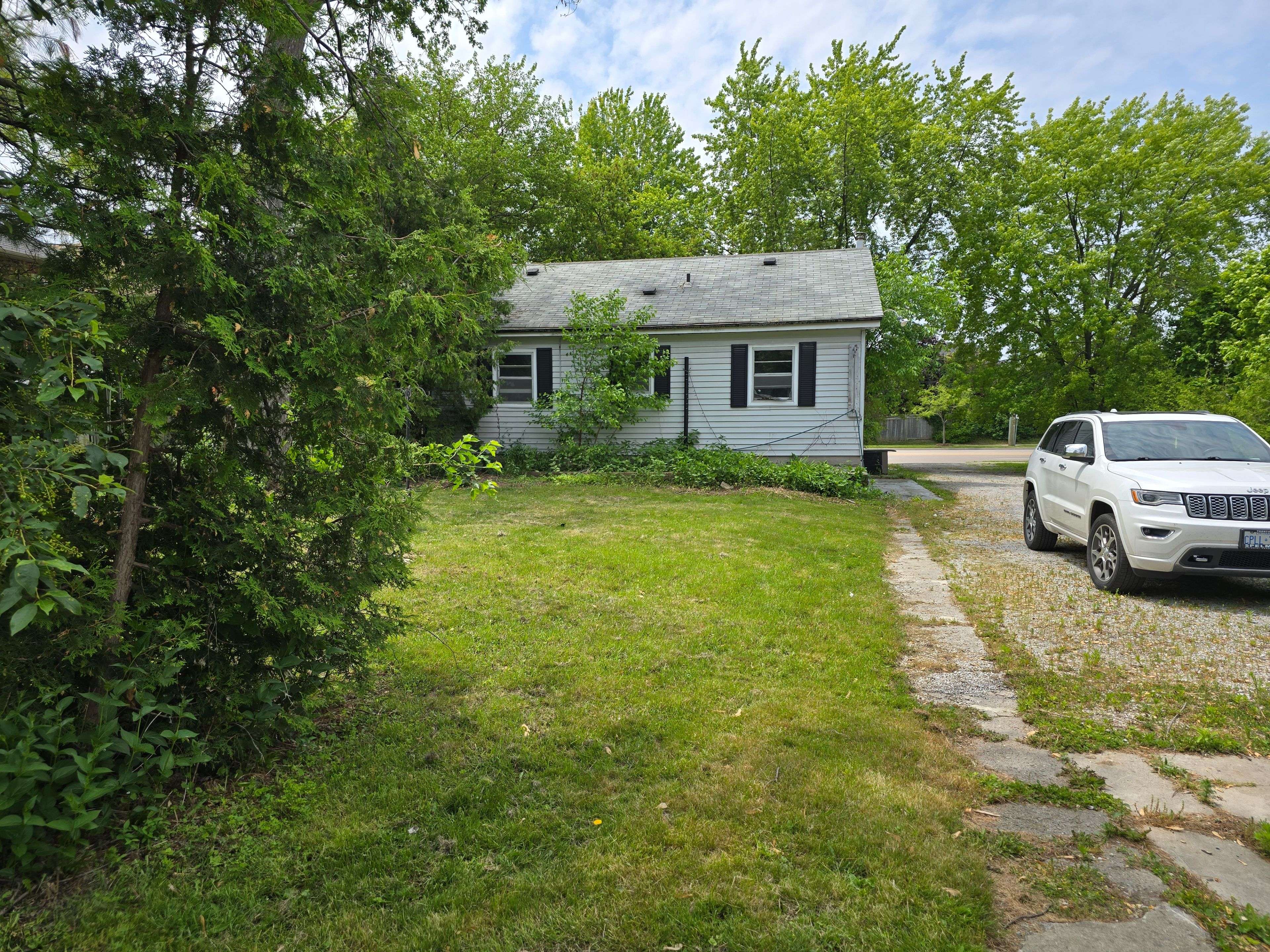 Pickering, ON L1V 1M4,1469 Altona RD