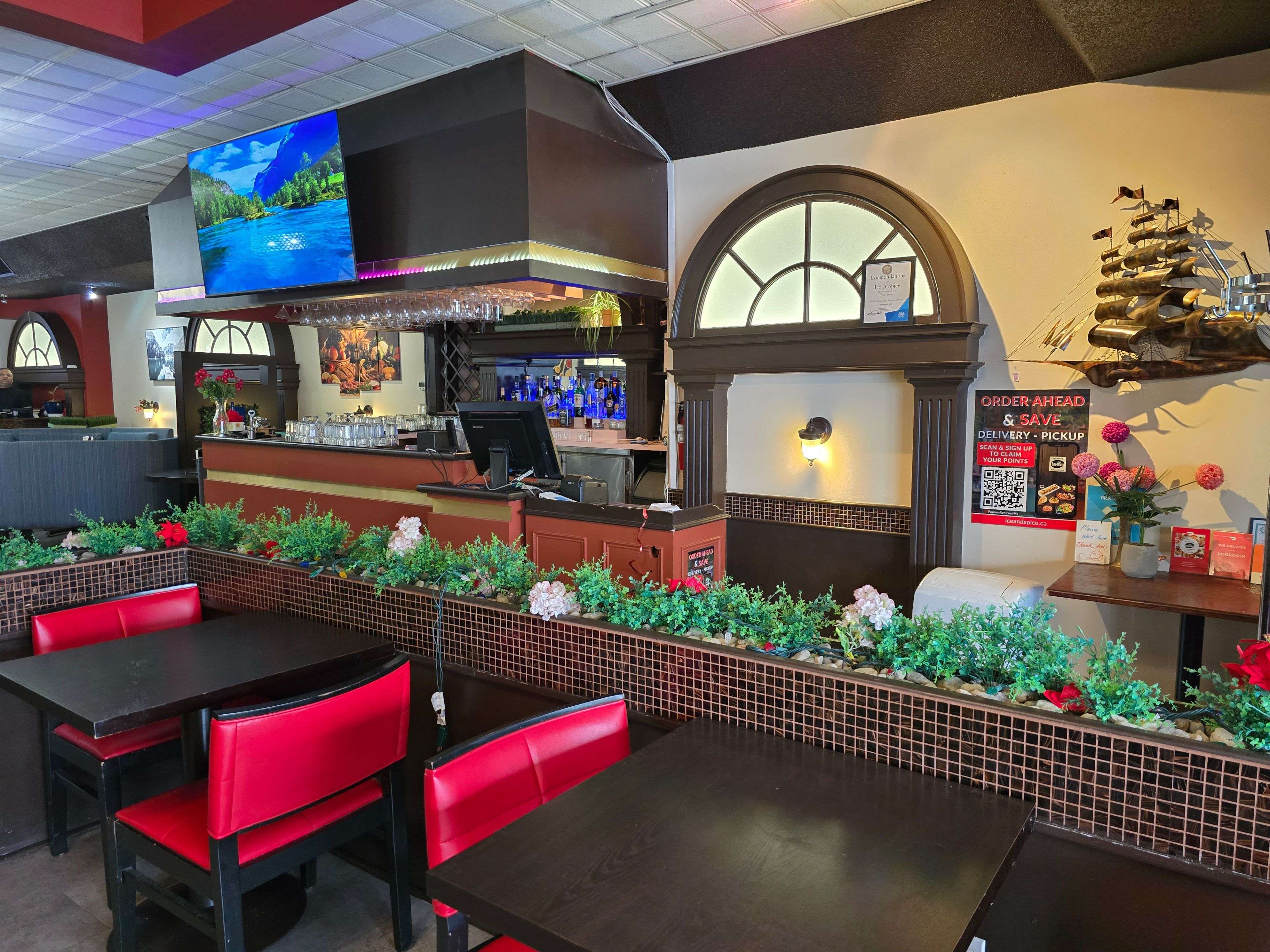 Mississauga, ON L5G 1H5,380 Lakeshore RD