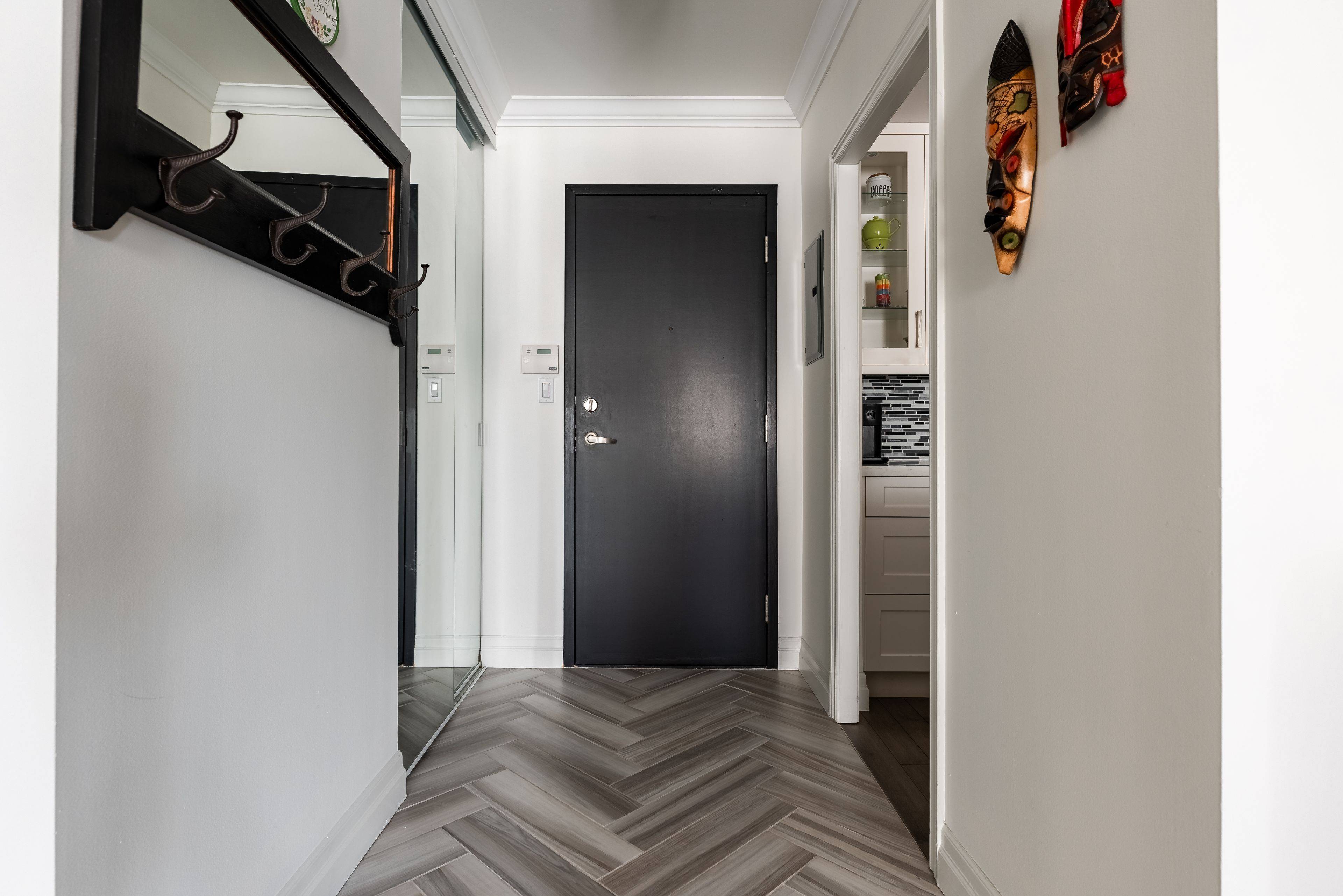Oakville, ON L6J 7W1,50 Old Mill RD #105