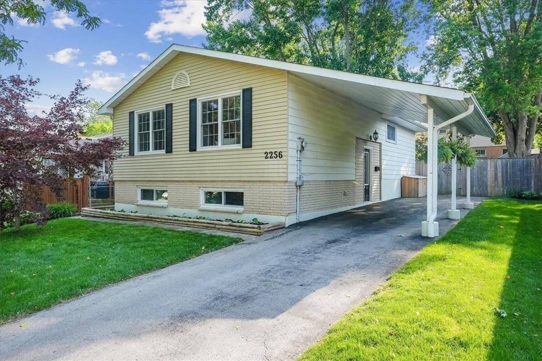 Burlington, ON L7P 2X3,2256 Sheffield DR
