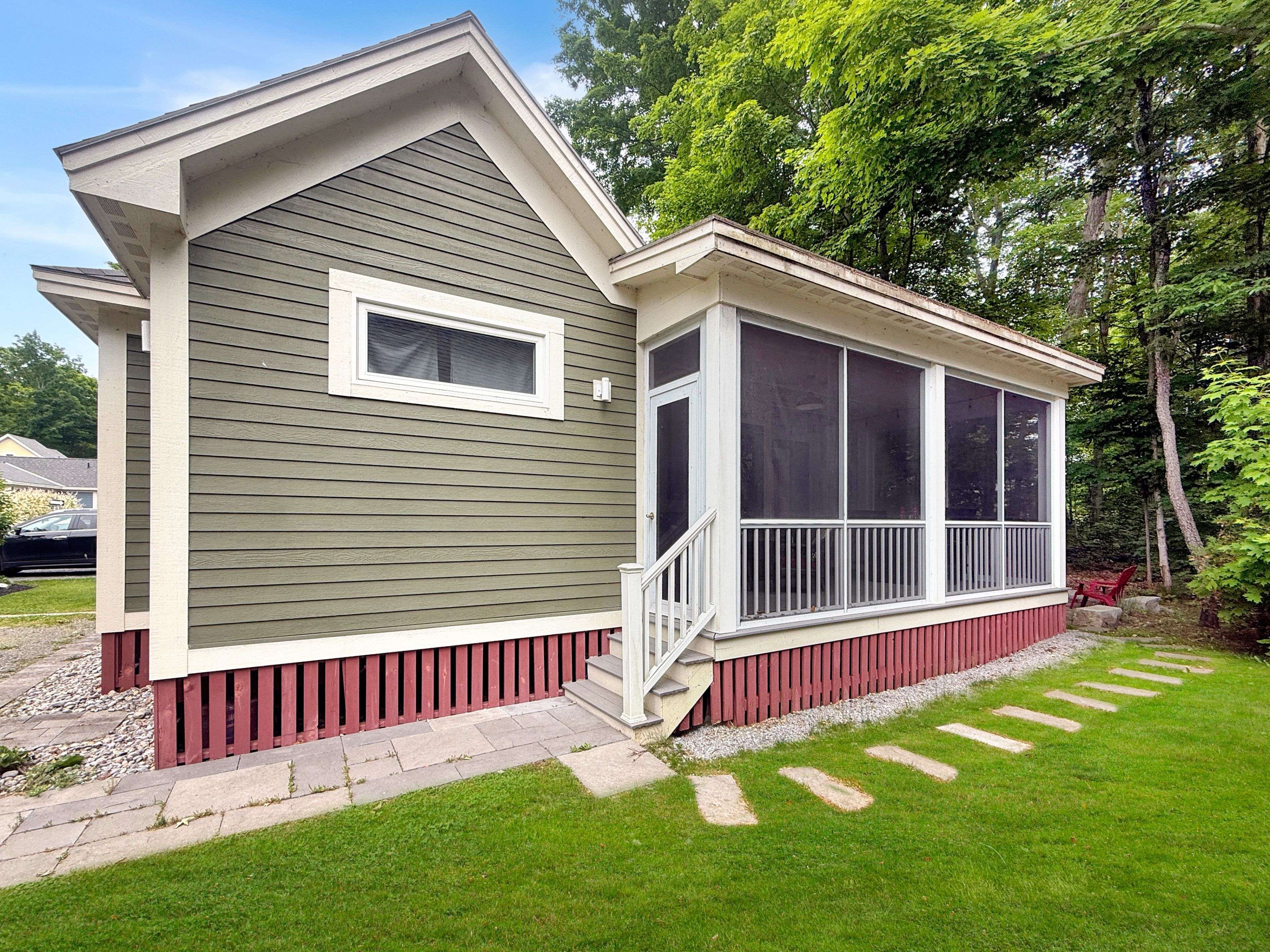 Prince Edward County, ON K8N 4Z4,50 Hollow LN #209