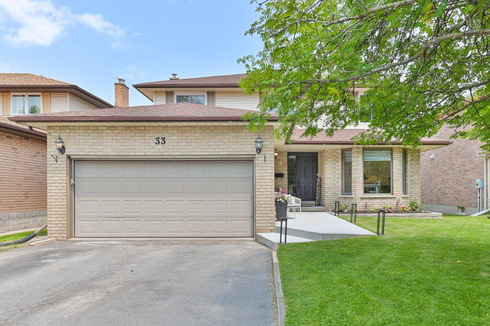 Belleville, ON K8P 5E7,33 Dungannon DR