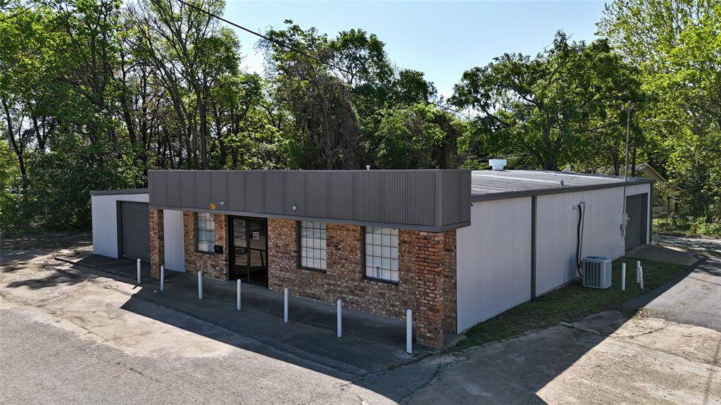 Athens, TX 75751,807 W Corsicana Street