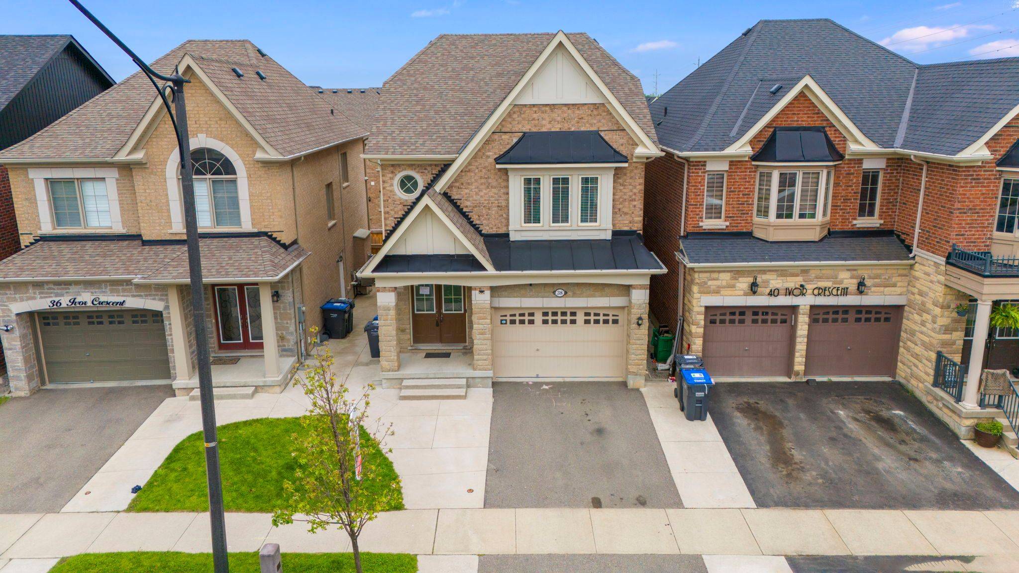 Brampton, ON L7A 4L6,38 Ivor CRES