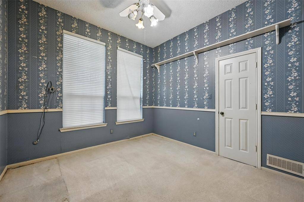 Dallas, TX 75243,9719 Amberley Drive