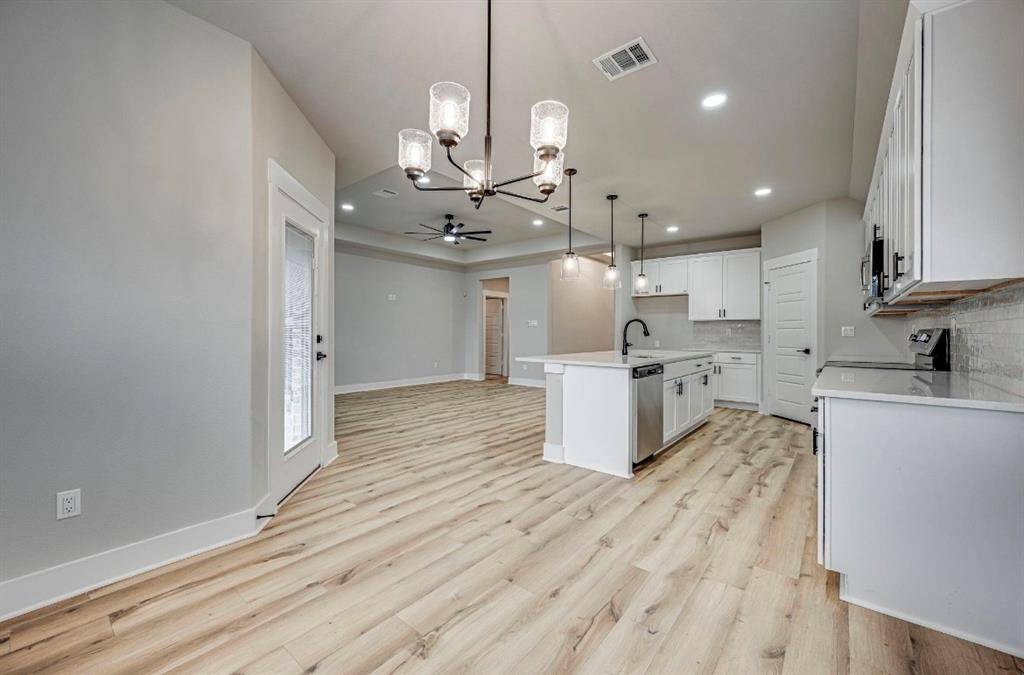 Italy, TX 76651,619 Escovedo Drive