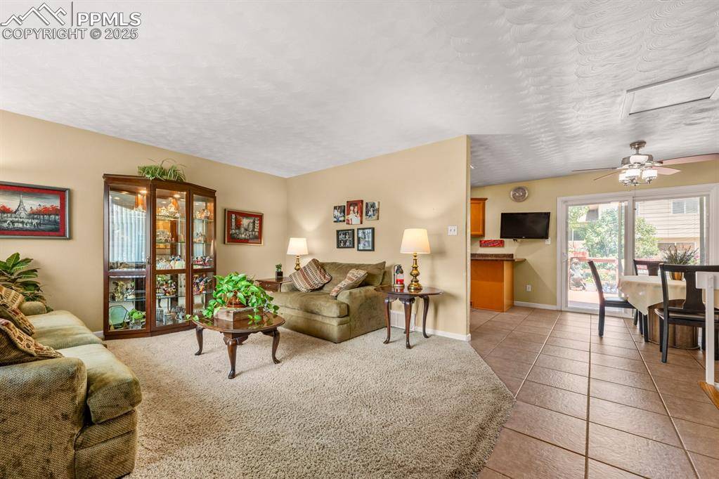 Pueblo, CO 81001,8 Cornflower CT