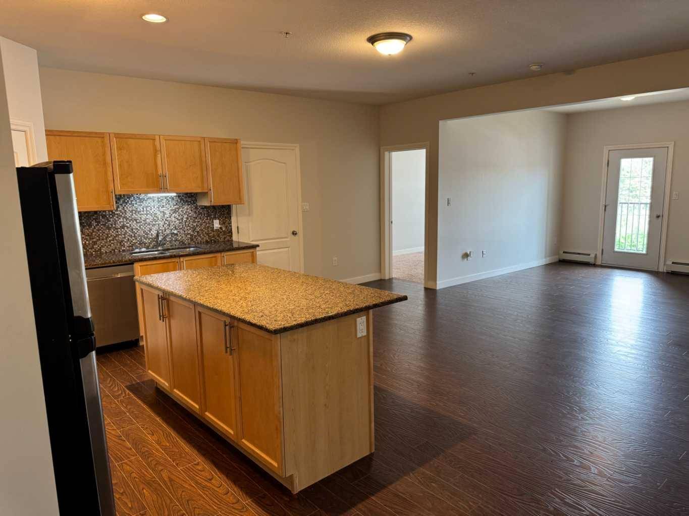 Red Deer, AB T4N 1N2,4901 46 ST #303