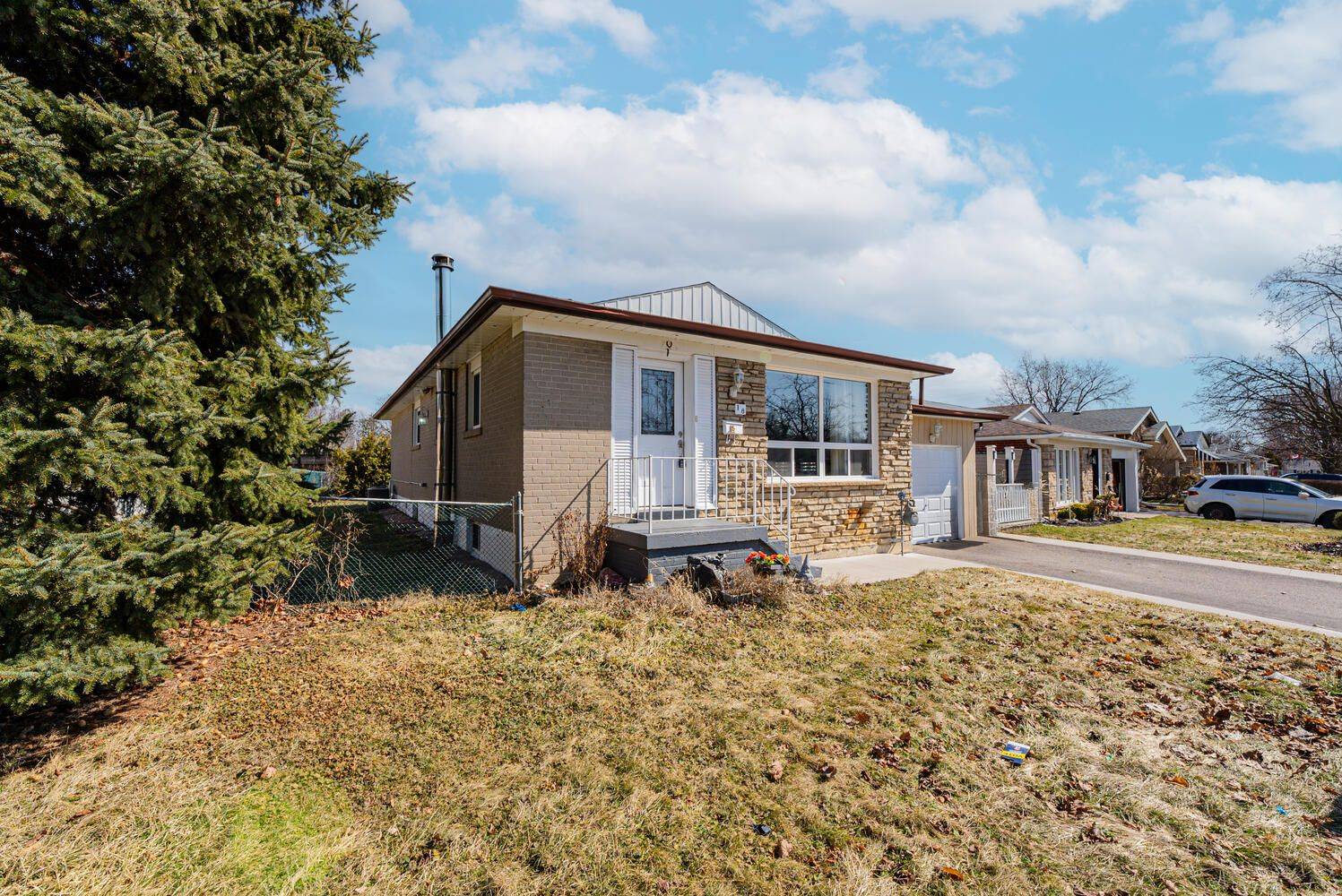 Brampton, ON L6X 2L2,18 Northwood DR