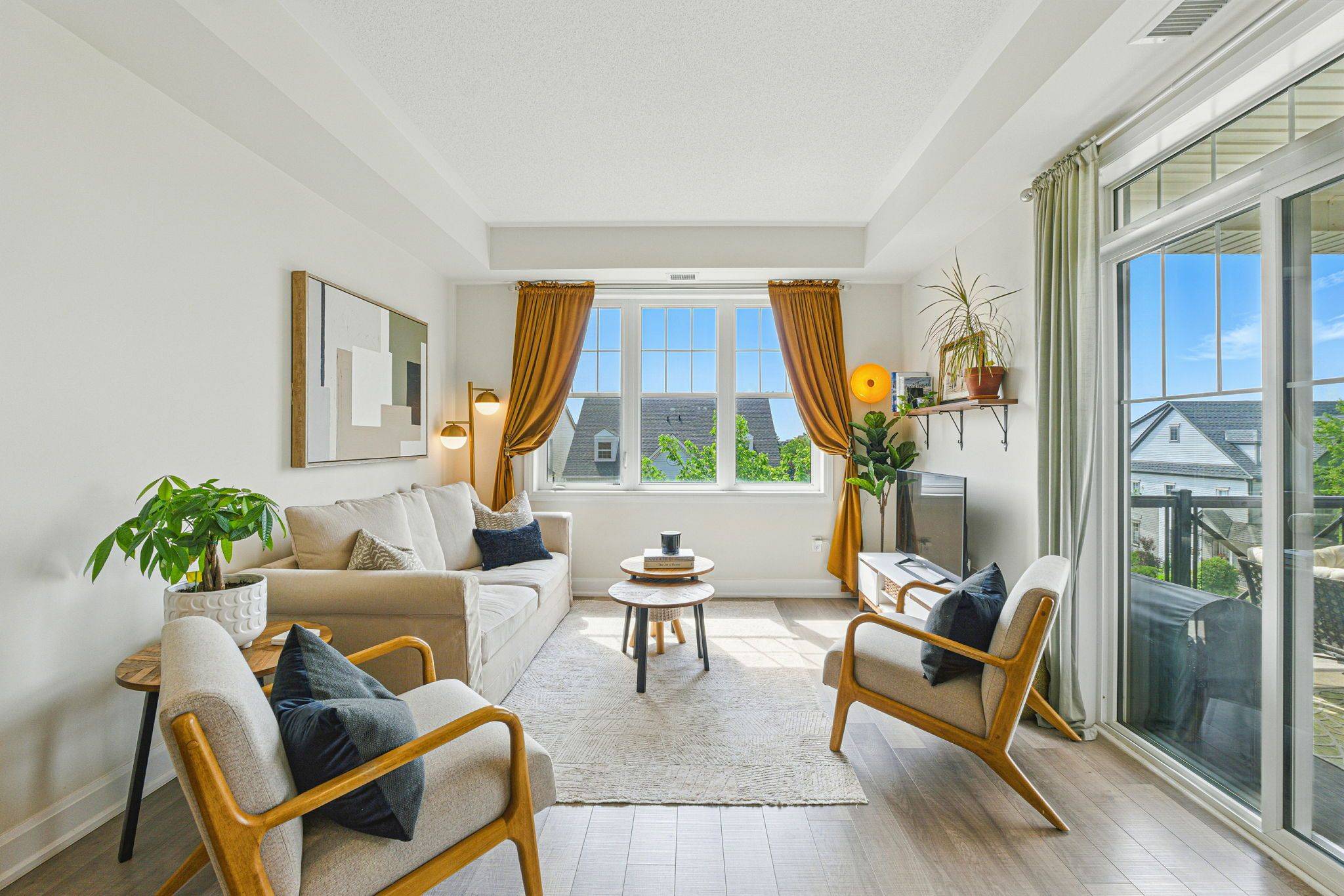 Oakville, ON L6H 0L2,2333 Sawgrass DR #304