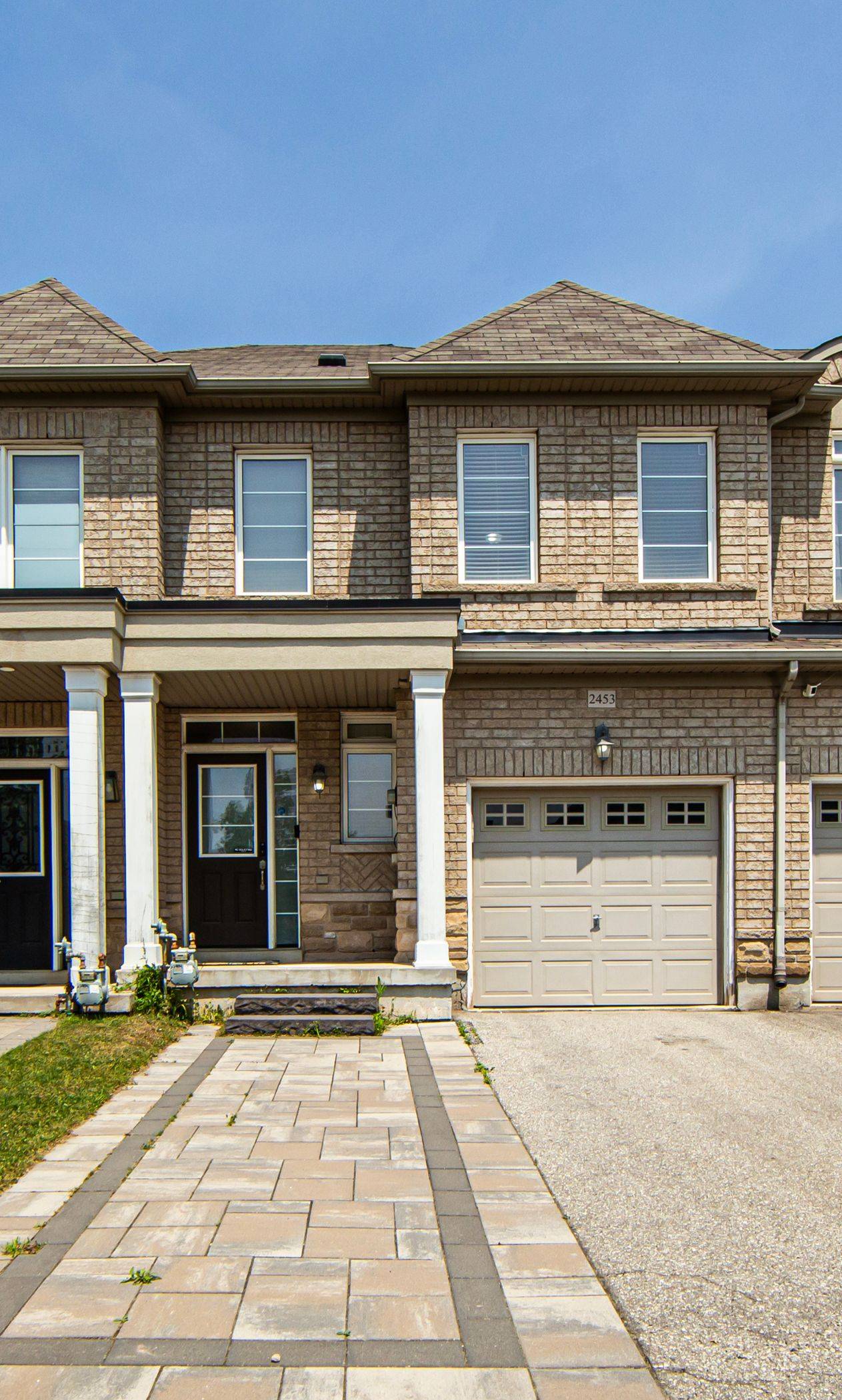 Oakville, ON L6M 0J3,2453 Grand Oak TRL
