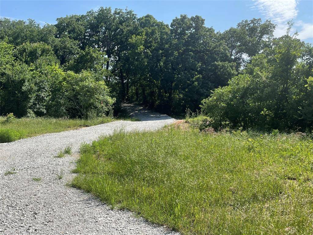 Elm Mott, TX 76705,1016 Ross Rd