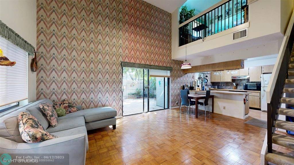 Oakland Park, FL 33309,3036 S Oakland Forest Dr  #2703