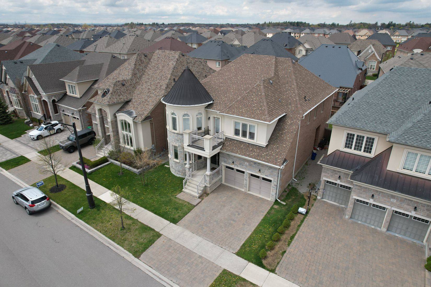 Vaughan, ON L4H 4A5,60 Chesney CRES