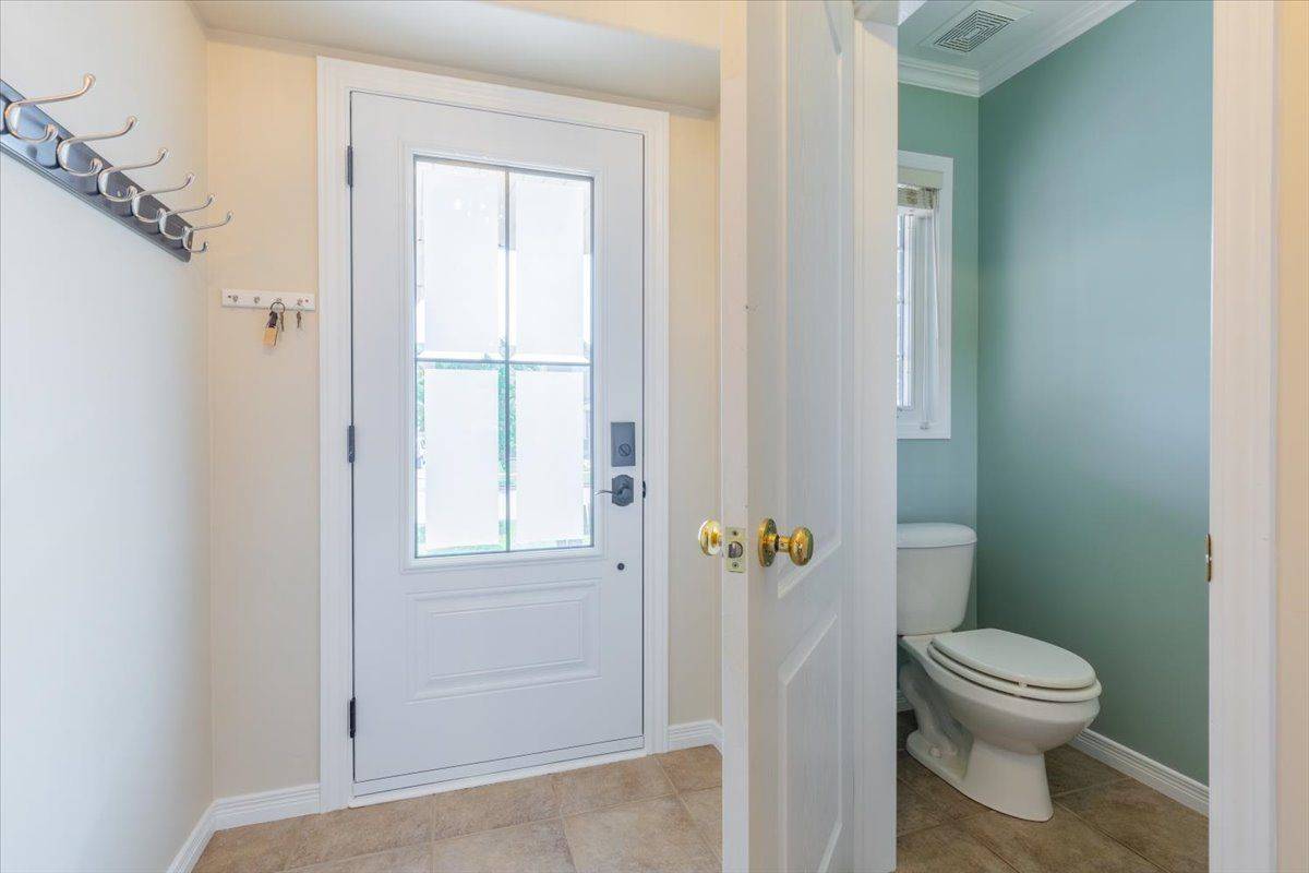New Tecumseth, ON L9R 0A7,4 RUTHVEN CRES
