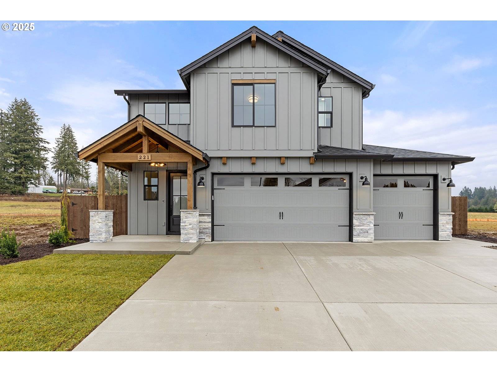 La Center, WA 98629,221 SE 24th AVE