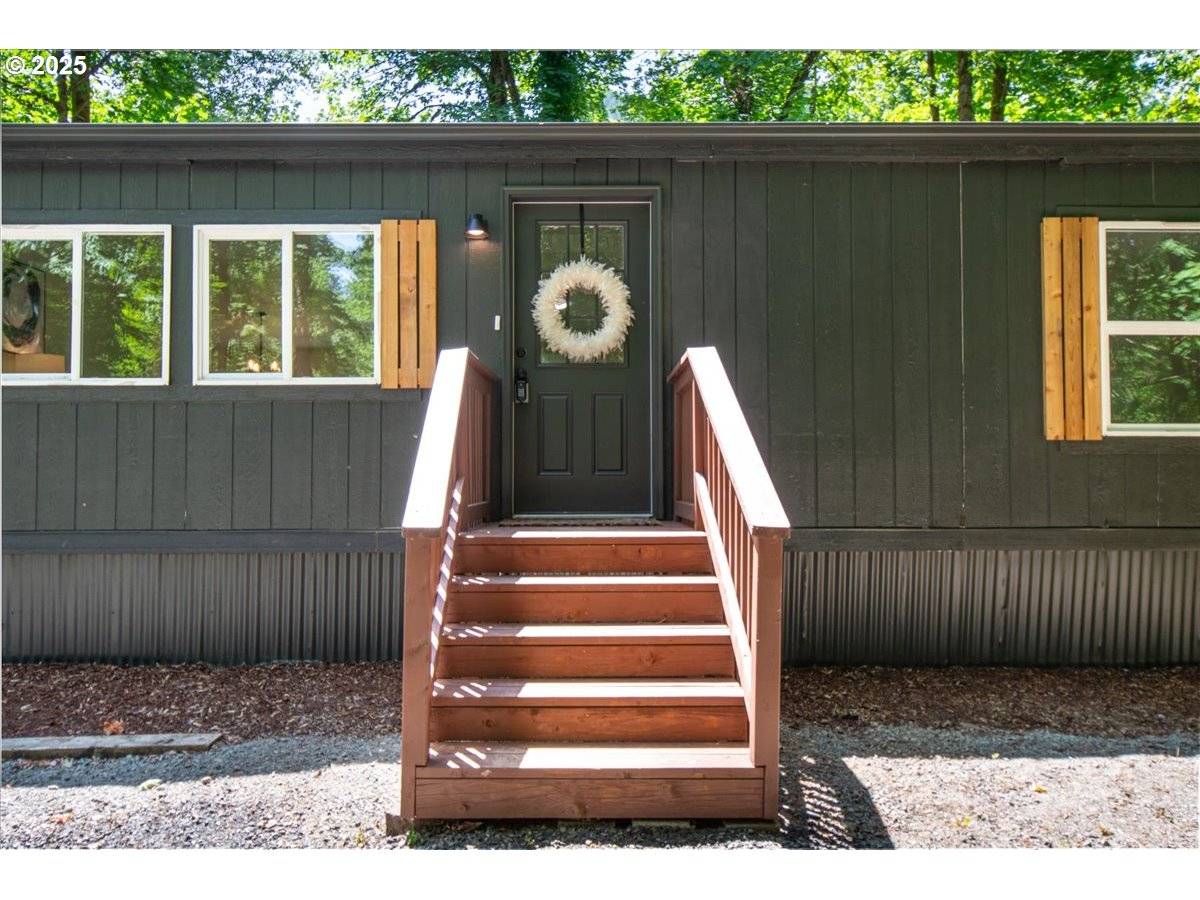 Carson, WA 98610,662 CANNAVINA RD