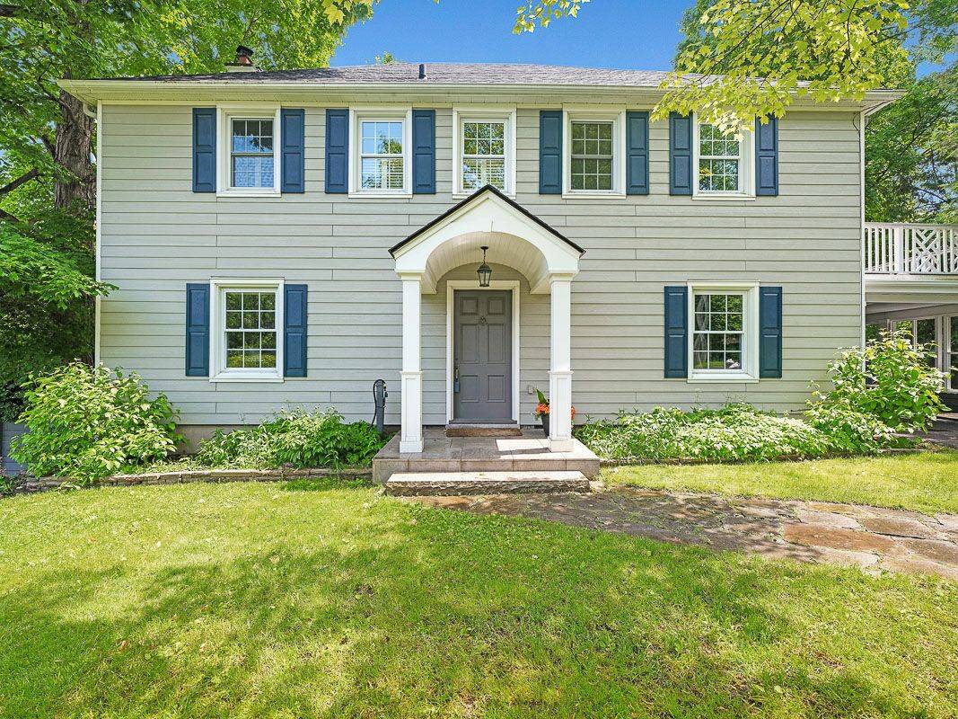 Rockcliffe Park, ON K1M 0G8,200 Howick ST